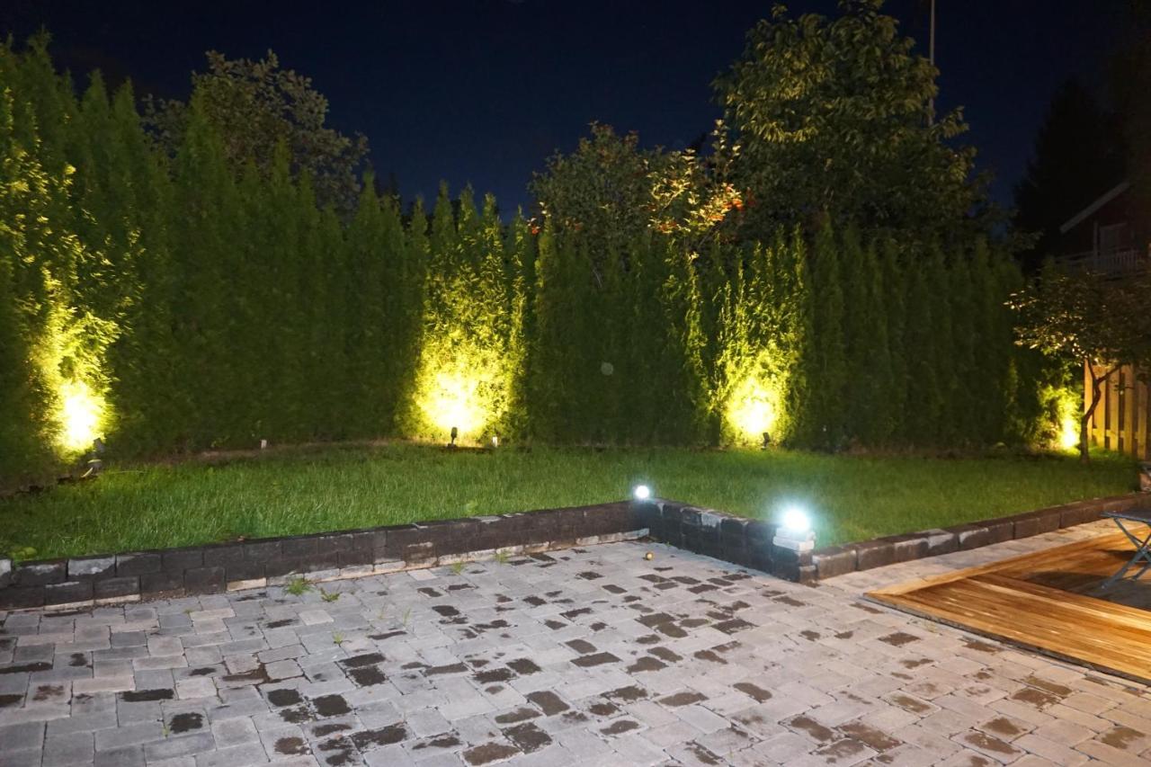 Apartament Fresh Happy Little House, 35 M2 In Taeby Sztokholm Zewnętrze zdjęcie